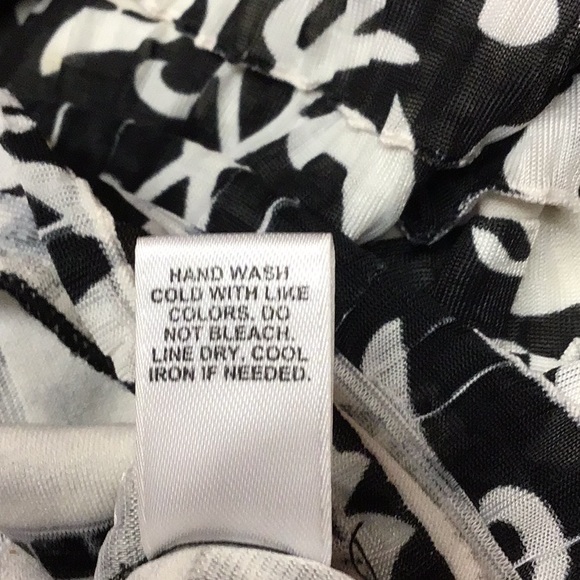 CATO women's ruffled top sz 18/20  black and white - Picture 7 of 8